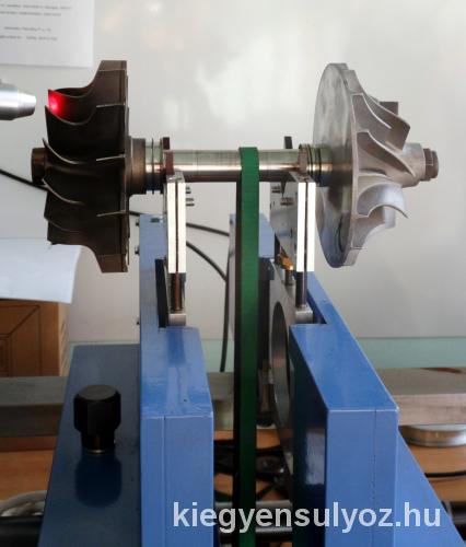 Turbofeltolto_tengely_kiegyensulyozasa